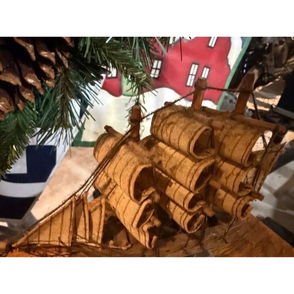 Mini wooden boat